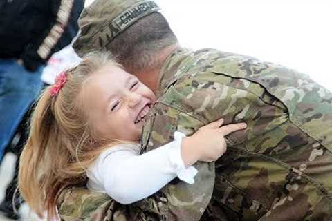 Soldiers Homecoming Surprises Kids Compilation (2017)