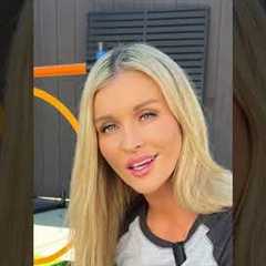 Celebrating #nationalpetday with @bestfriendsvideos and Joanna Krupa! 🥳